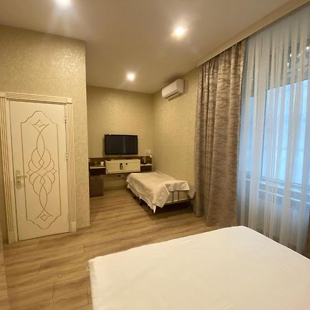 Midcity Hotel Baku Exteriör bild