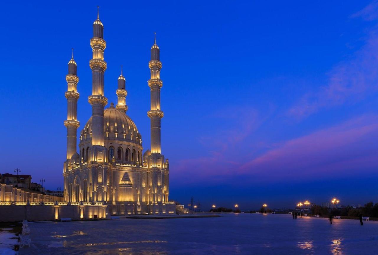 Midcity Hotel Baku Exteriör bild
