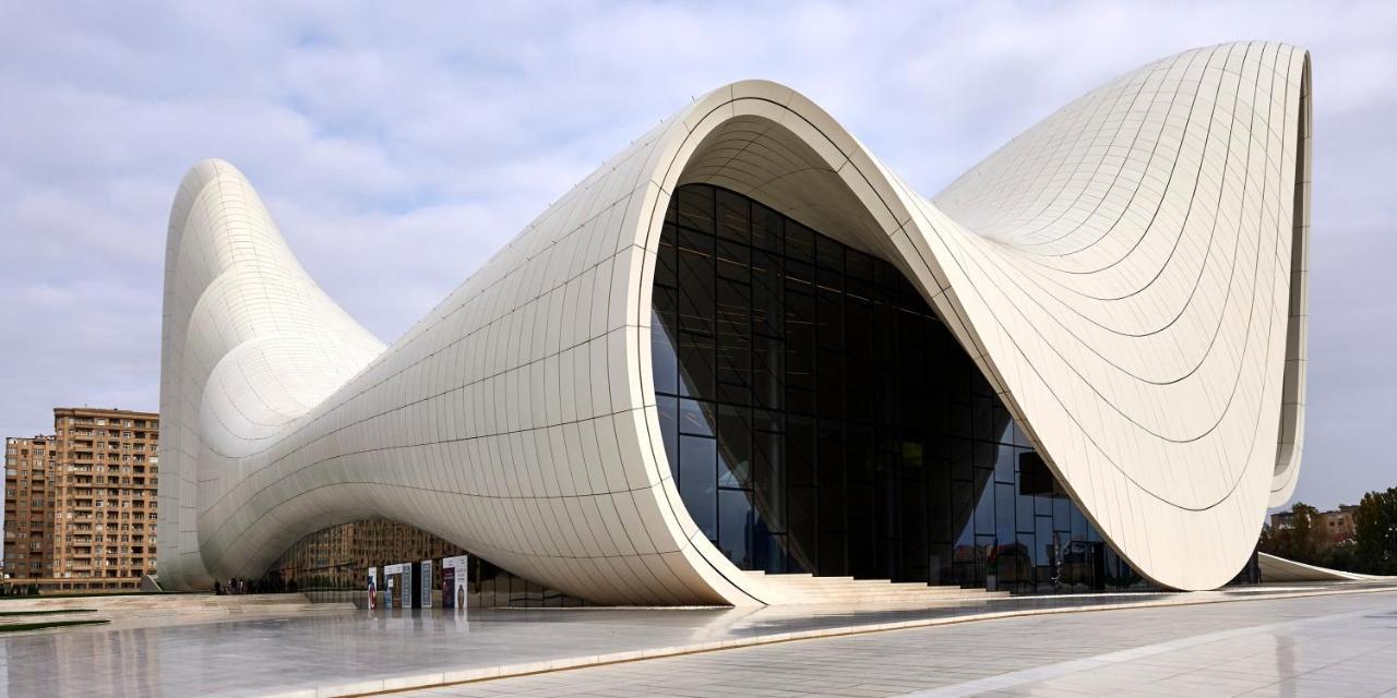 Midcity Hotel Baku Exteriör bild